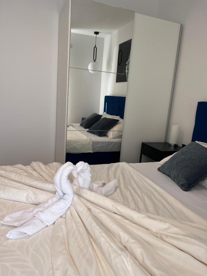 Apartment Nadalina Rogoznica  Luaran gambar